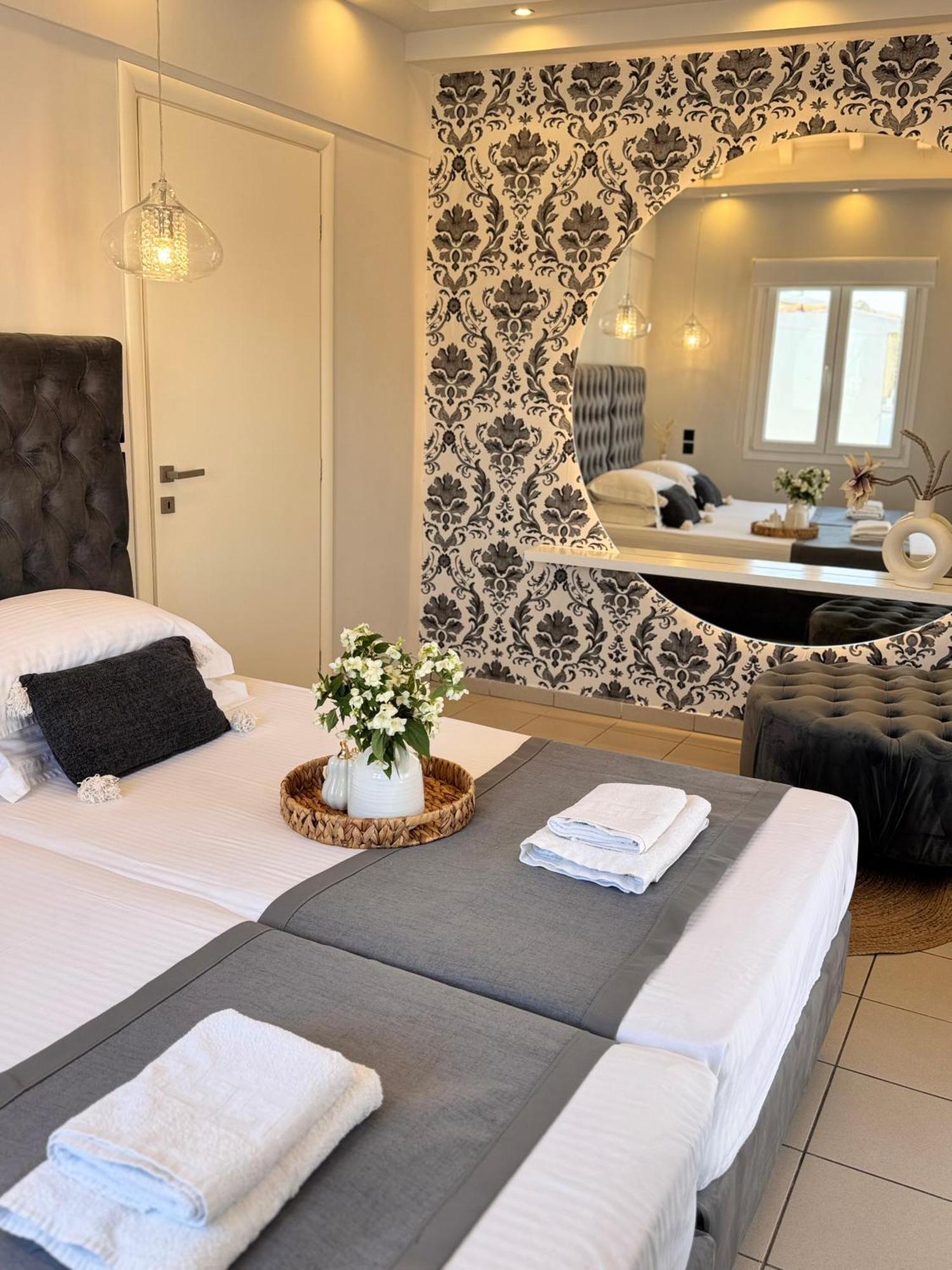 Orianna Suites Skiathos Bagian luar foto